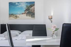 Perfect 7BR Stay Near Hauptbahnhof