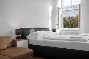 Perfect 7BR Stay Near Hauptbahnhof