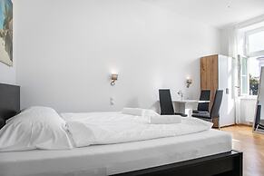 Perfect 7BR Stay Near Hauptbahnhof