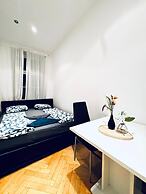 Perfect 7BR Stay Near Hauptbahnhof