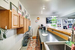 Cozy Girdwood Apt: 1 Block From Alyeska Resort