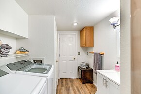 Cozy Girdwood Apt: 1 Block From Alyeska Resort