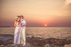 BJ&Radisson SeaView Hotel
