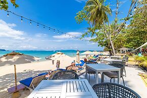 BJ&Radisson SeaView Hotel