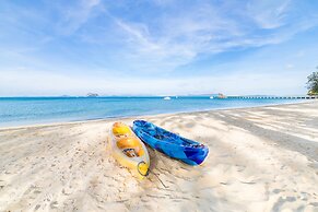 BJ&Radisson SeaView Hotel