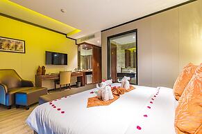 BJ&Radisson SeaView Hotel