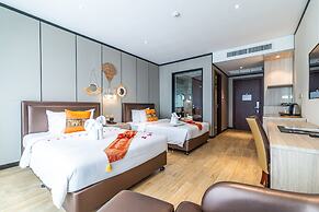 BJ&Radisson SeaView Hotel