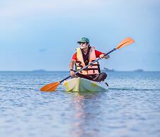 BJ&Radisson SeaView Hotel