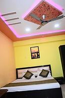 H R Paying Guest House