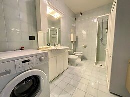 Bright Apartment Close to the Beach