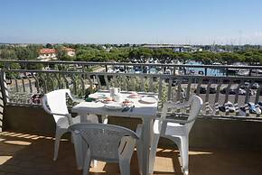 Bright Apartment Close to the Beach