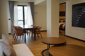 Feeling Hotel