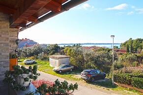 Spacious Apartment With Terrace and BBQ