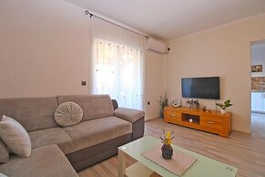 Spacious Apartment With Terrace and BBQ