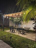 HOMESTAY HALONA
