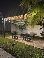 HOMESTAY HALONA