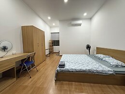 HOMESTAY HALONA