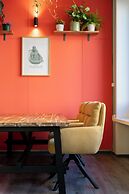 MUE Cubes - Capsule Hotel