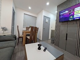 Spacious and Comfortable Modern Rooms