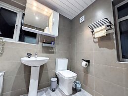 Spacious and Comfortable Modern Rooms