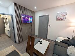 Spacious and Comfortable Modern Rooms