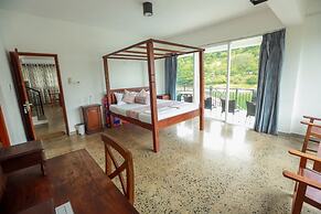 Villa Victoria Edge
