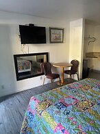 All 8 Motel