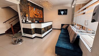 Sanchz Aqua Lounge Hotel by Chat Noir