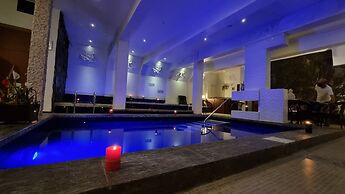 Sanchez hotel Spa by Chat Noir