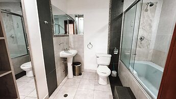 Sanchz Aqua Lounge Hotel by Chat Noir