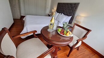 Sanchez hotel Spa by Chat Noir