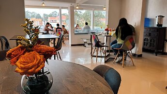 Sanchz Aqua Lounge Hotel by Chat Noir