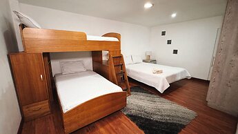 Sanchz Aqua Lounge Hotel by Chat Noir