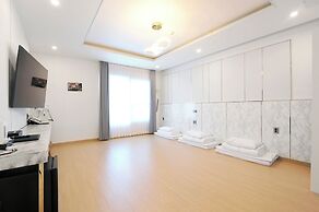 The One Business Hotel