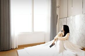 The One Business Hotel