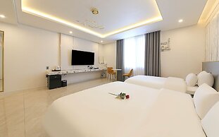 The One Business Hotel