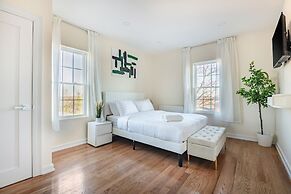 3BR Prime Luxury near NYC w Arcade Room