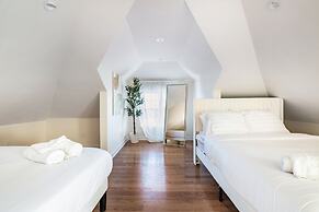 3BR Prime Luxury near NYC w Arcade Room