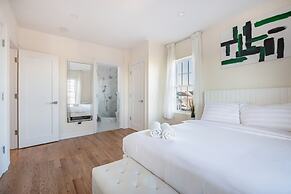 3BR Prime Luxury near NYC w Arcade Room