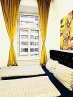 9BR Apt for 18P Walk to Augarten