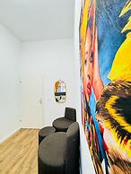 9BR Apt for 18P Walk to Augarten