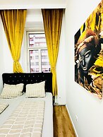 9BR Apt for 18P Walk to Augarten