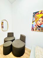 9BR Apt for 18P Walk to Augarten