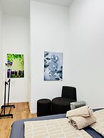 9BR Apt for 18P Walk to Augarten