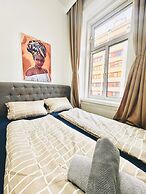 9BR Apt for 18P Walk to Augarten