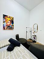 9BR Apt for 18P Walk to Augarten