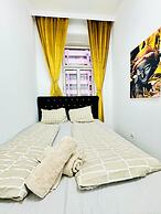 9BR Apt for 18P Walk to Augarten