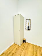 9BR Apt for 18P Walk to Augarten