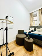9BR Apt for 18P Walk to Augarten