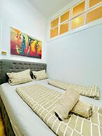 9BR Apt for 18P Walk to Augarten